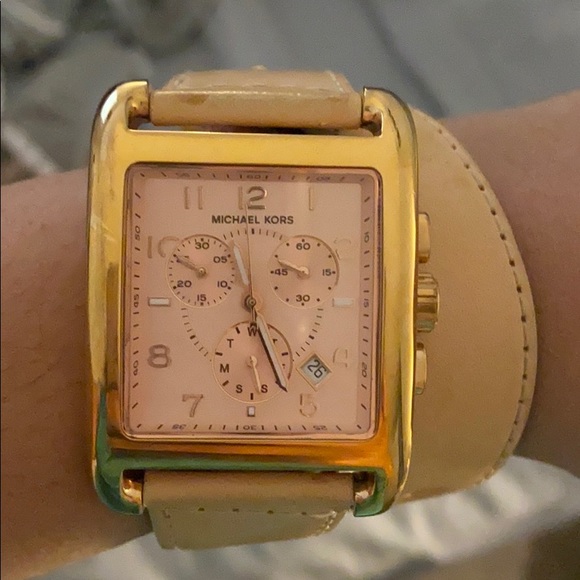 Double wrap MK watch - Picture 2 of 5